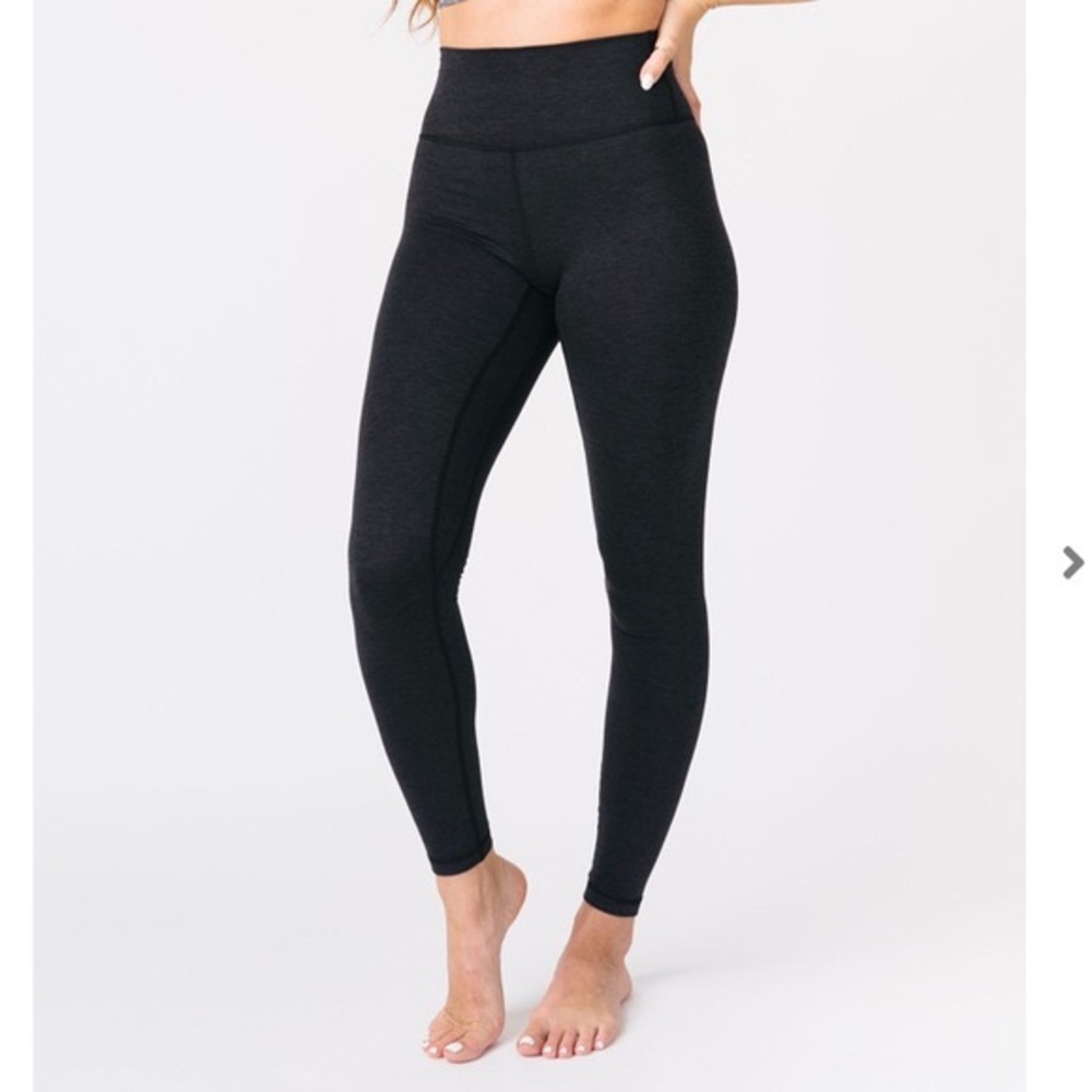 ZYIA Active leggings size 8-10